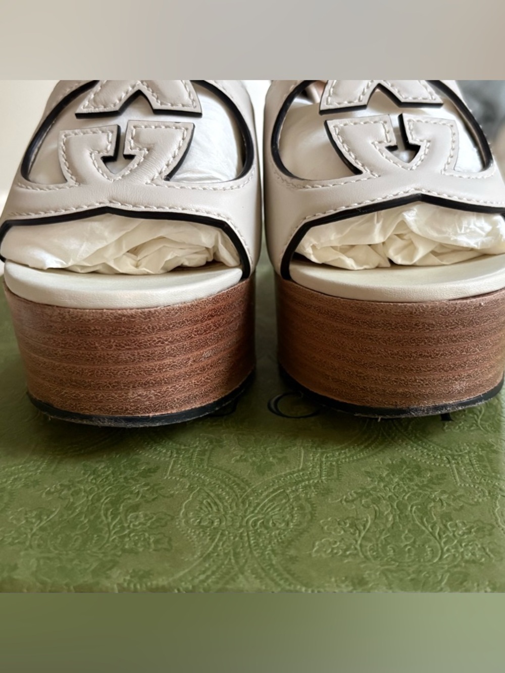 Gucci Cream Leather Platform Sandals with Wood-Effect Heel - Picture 6 of 15